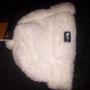 White the north face beanie